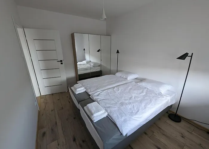 Apartment Cieplice Jadwigi 10 *